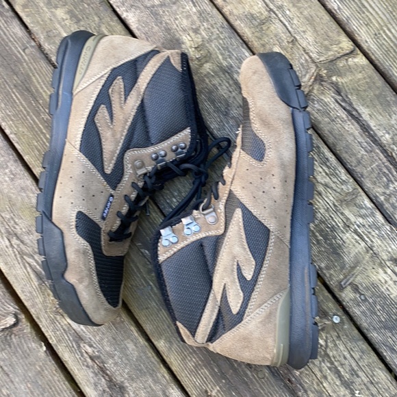 Hi-Tec Women’s Hikers - Picture 2 of 8